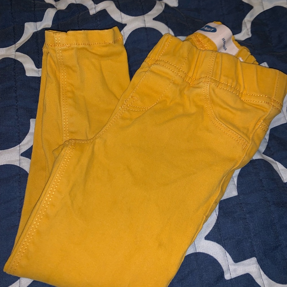 Mustard yellow jeggings